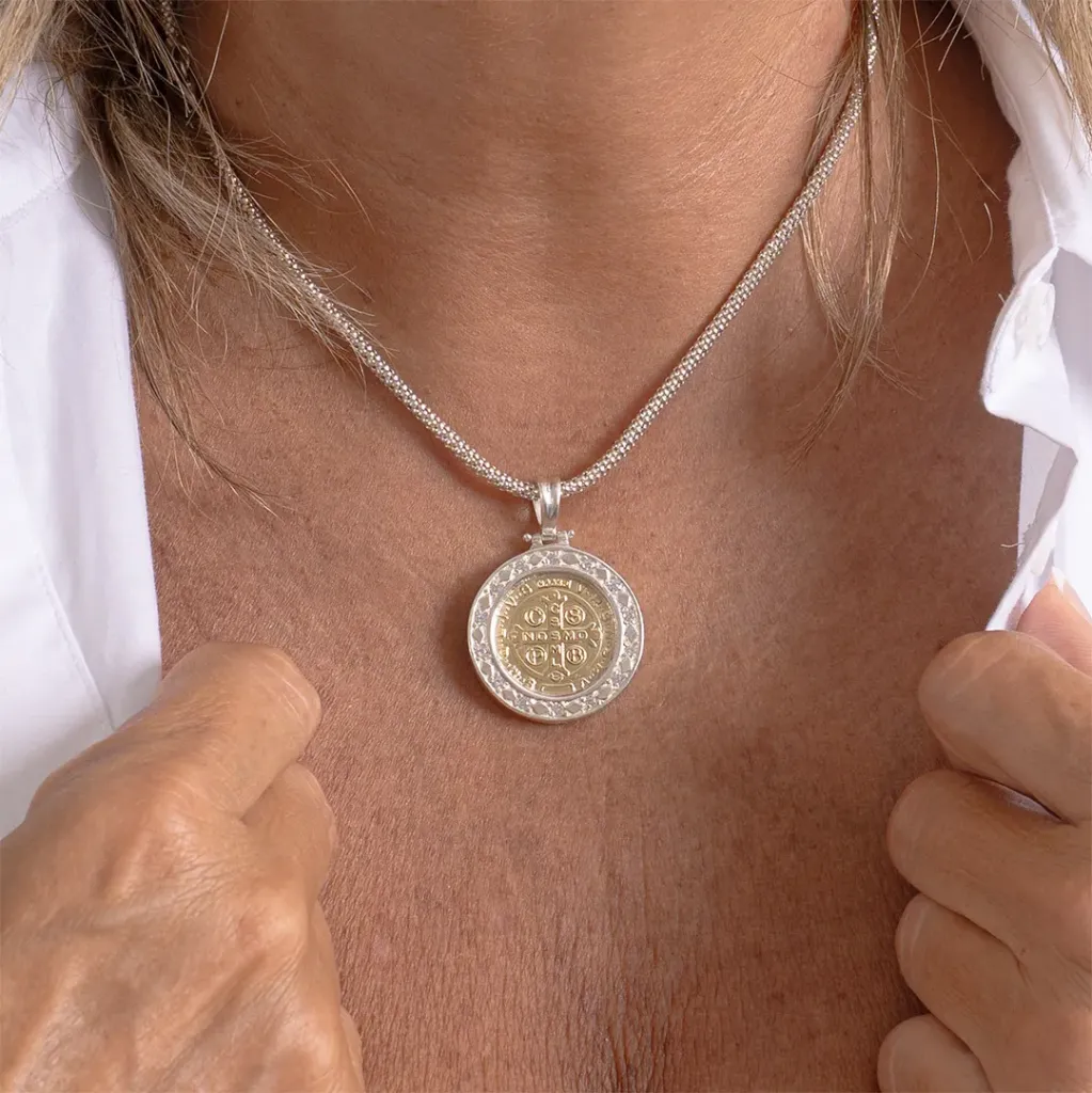 Collar 3